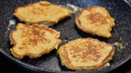 Almás palacsinta liszt nélkül