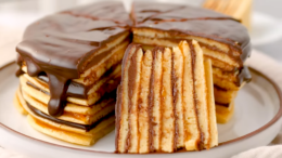 Csúsztatott palacsinta torta